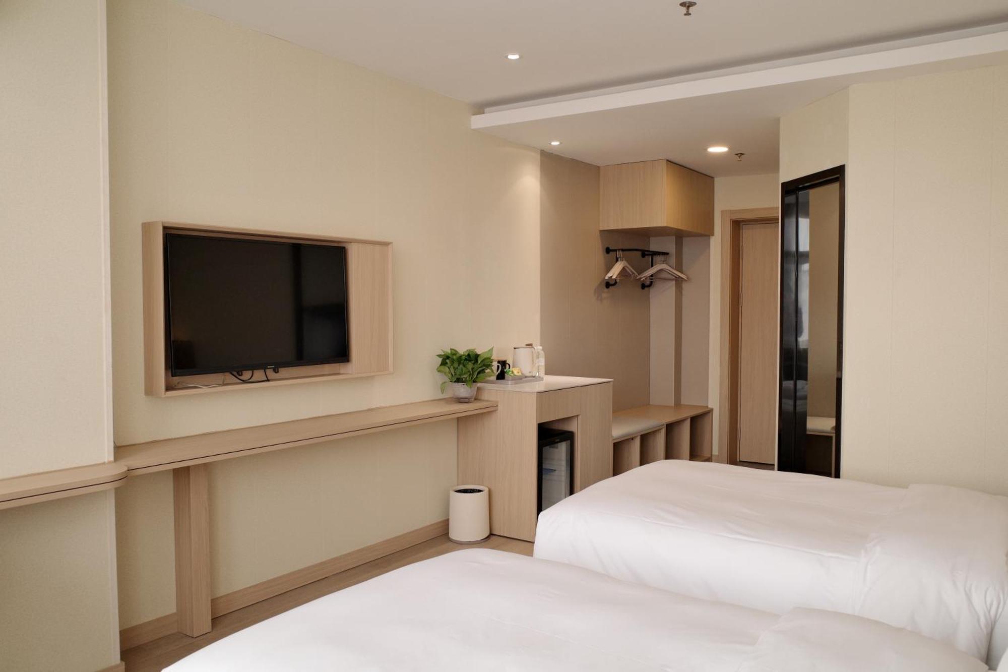 Shanghai Joyful Star Hotel-Free Shuttle Bus To Pudong Airport And Disneyland Exterior photo