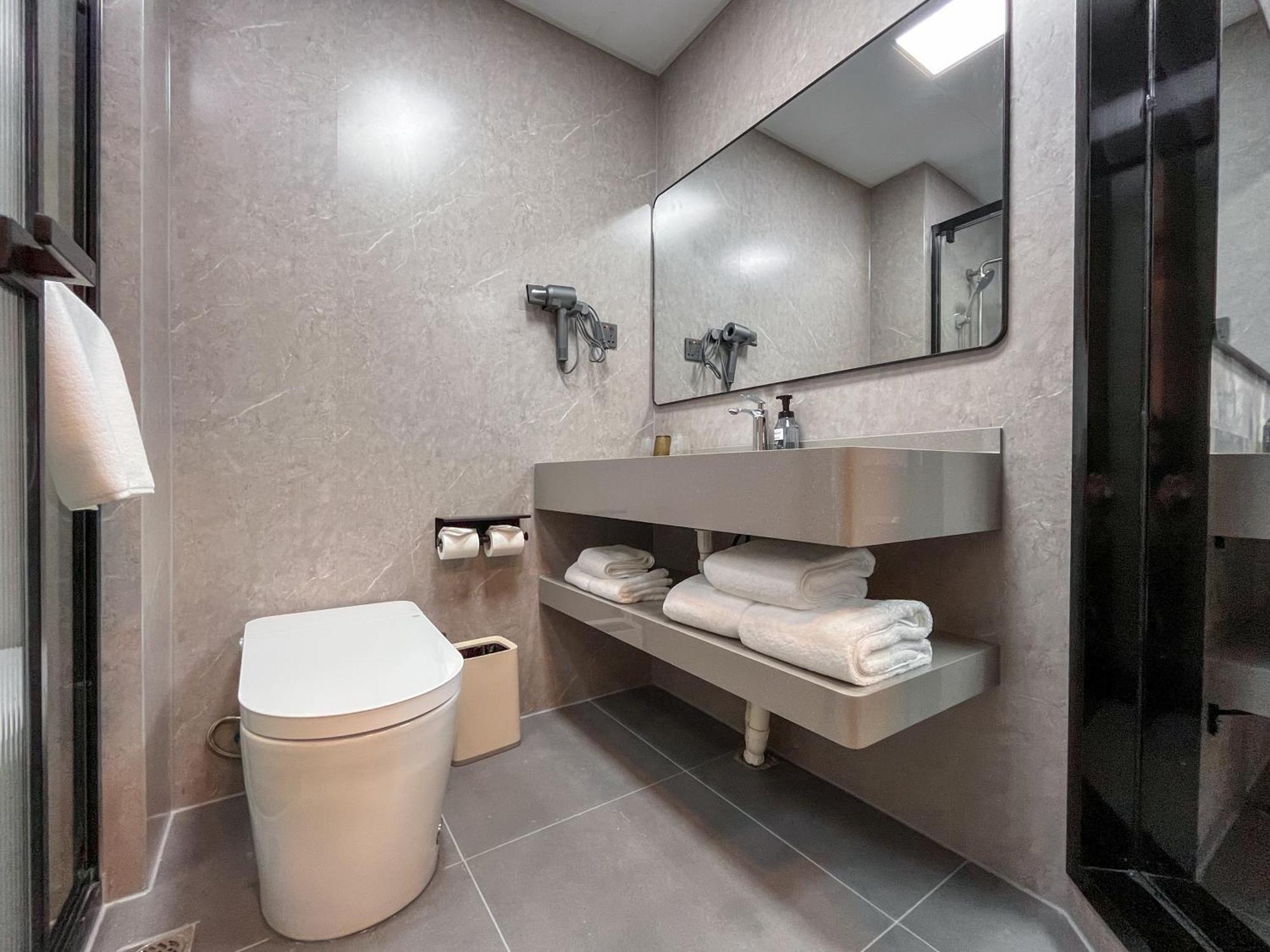 Shanghai Joyful Star Hotel-Free Shuttle Bus To Pudong Airport And Disneyland Exterior photo