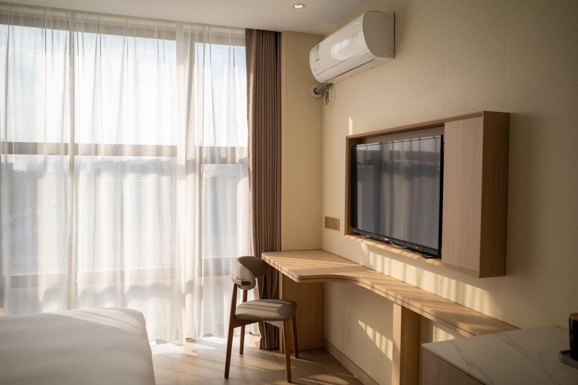 Shanghai Joyful Star Hotel-Free Shuttle Bus To Pudong Airport And Disneyland Exterior photo