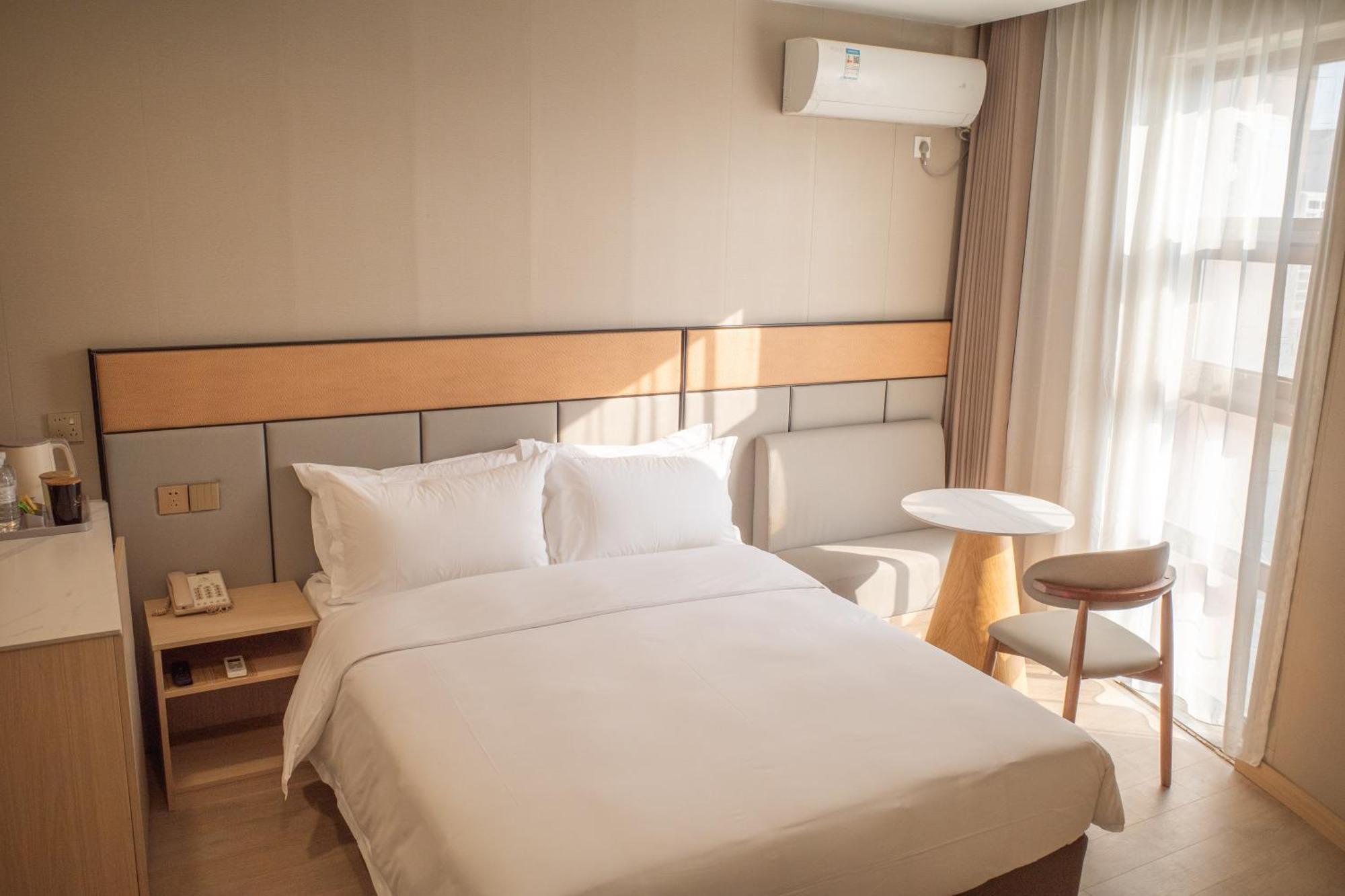Shanghai Joyful Star Hotel-Free Shuttle Bus To Pudong Airport And Disneyland Exterior photo